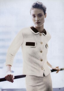 Neomodernists_Meisel_US_Vogue_March_1996_07.thumb.jpg.8f7365b119ee206d7e1e214d0beb7c6c.jpg