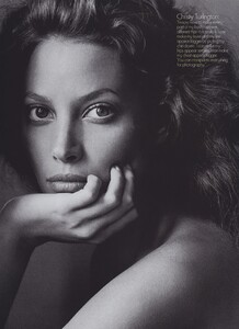 Nobody_Penn_US_Vogue_September_1994_02.thumb.jpg.b259316986becf454d5c0e5667fd51ea.jpg