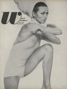 Stern_US_Vogue_May_1966_09.thumb.jpg.5286c8e8cf0eacbad6623b914dd493b3.jpg