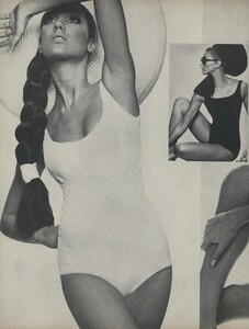 Stern_US_Vogue_May_1966_11.thumb.jpg.f16c728dda3fec1fdeb72fc7e5c851f0.jpg