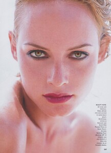 Summer_Ritts_US_Vogue_June_1997_06.thumb.jpg.85c39b4cc73f6b3cc589a67fb18c828d.jpg