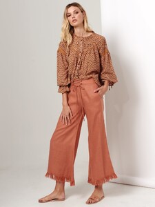 ZIMMIPANTS_STELLABLOUSE1_2000x.thumb.jpg.9c77f10701a903a437b89841d4414404.jpg