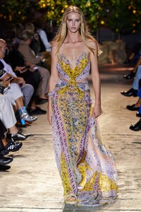defile-etro-printemps-ete-2021-milan-look-37.thumb.jpg.446afb57e895ed3dbe77824fe514835f.jpg