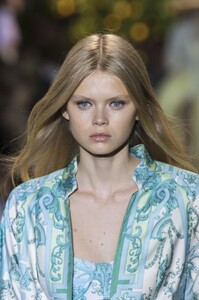 detail-defile-etro-printemps-ete-2021-milan-detail-191.thumb.jpg.ae18df4bc7d81659acd1cabe8c9c0671.jpg