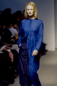 jil-sander-ss-1993-5.thumb.jpg.9302fbc0ca759a4100ebb3ef89dd6f43.jpg