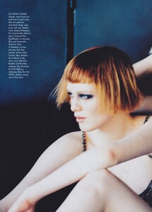 von_Unwerth_US_Vogue_July_1997_05.thumb.jpg.acd9eb1f6ee80ac5056f2d3399762fcd.jpg