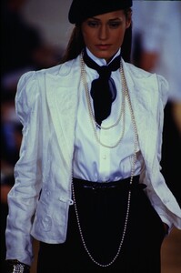 1619032669_ralph-lauren-ss-1993(9).thumb.jpg.e989ce42ad0dcac44d190c0eb2989504.jpg