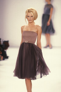 356220072_IsaacMizrahi1996WomenRTW39.thumb.jpg.e32c0bb7ad5381998da1de3bc1c62941.jpg