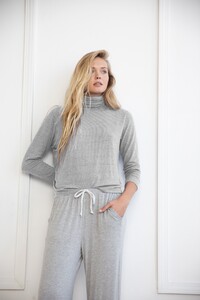 882_-_HEATHER_GREY_FRONT_2_3000x.jpg