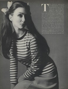 Allure_Stern_US_Vogue_October_1st_1965_03.thumb.jpg.cea324407a922675642c087232eb6396.jpg