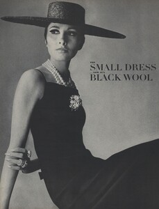 Black_Penn_US_Vogue_July_1965_01.thumb.jpg.fd3859063b7bc14088e1e935c2b4eb5b.jpg