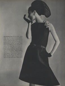 Black_Penn_US_Vogue_July_1965_08.thumb.jpg.72520974f16fe26dc3c2b1be55abefc4.jpg
