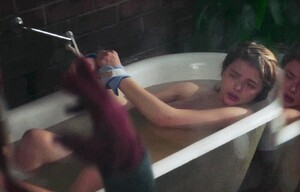 Chloe-Grace-Moretz-ass-and-tits-photo007.jpg
