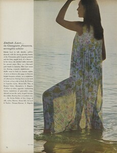 DL_Stern_US_Vogue_July_1965_03.thumb.jpg.8d78a782d7e07c6dbda177f7c88056a9.jpg