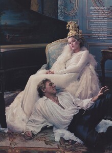 French_Leibovitz_US_Vogue_May_2004_10.thumb.jpg.b228461e771550e2c6529ec13d807c57.jpg
