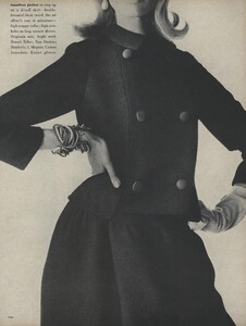 Inside_Penn_US_Vogue_July_1965_04.thumb.jpg.d9d21463370e1283fa4bad6bfa56339b.jpg