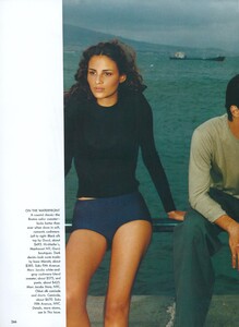 Testino_US_Vogue_December_1998_09.thumb.jpg.56ce35799676aba230aa4c18afe0d541.jpg