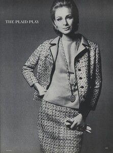 US_Stern_US_Vogue_March_1st_1965_02.thumb.jpg.4961b0633f5bd78c751191fa02e3370f.jpg