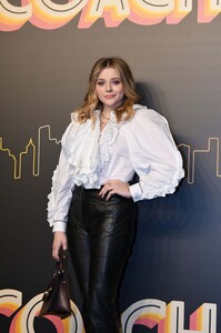 chloe_moretz_attends_coach_2019_early_(3).jpg