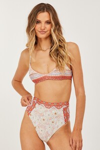 penny-bikini-top-peach-floral-1-onq3205721905_1601257301.jpg