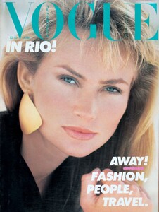 254130369_VOGUEAUSTRALIA1982JUNE.thumb.jpg.04a7d52bad02947e8d507ffb497adabd.jpg
