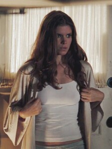 Kate Mara In Shooter Movie Screen Shots (1).jpg