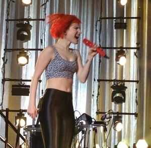634full-hayley-williams.jpg
