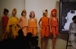 894655696_ChanelSpring1994(23).thumb.jpg.998565d8ca54ddef9aa11c149666cf87.jpg