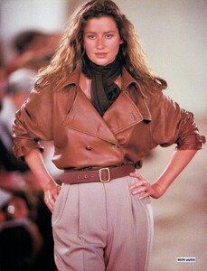 991688669_RalphLaurenAW1990.thumb.jpg.e455c7aa42080844815b9707c5393f81.jpg
