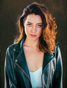Aubrey-Plaza-hot-pictures-2-2.jpg