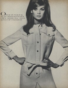 Bailey_US_Vogue_October_15th_1965_01.thumb.jpg.3e2a1ec9fac2761afaf6e78a2a8247f2.jpg