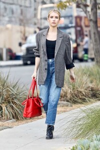 Emma-Roberts---Looks-casual-while-out-in-Beverly-Hills-02.jpg