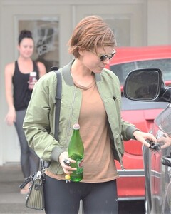 Kate-Mara-leaves-the-gym--14-662x825.jpg