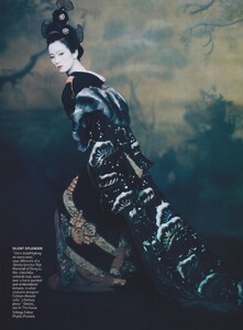 Roversi_US_Vogue_December_2005_01.thumb.jpg.b8631b3e57d01ab85c73ae4ede7f2625.jpg