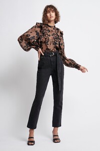 S2-Liberation_Frill_Bib_Blouse_20AJ1192_Leopard-20254-Aje-0736.jpg