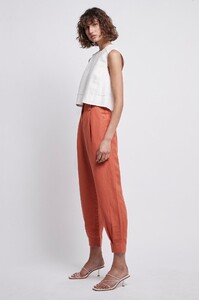 S23-20RE3101_Rarity_Tapered_Pant_Rust-20681-Aje-2061.jpg