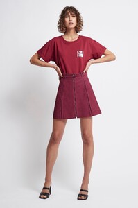 S27-20AJ1170_Rebellion_Aje_Tee_Burgundy-20254-Aje-0163.jpg