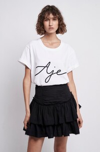 S67-AJ18-081_Aje_Ribbon_Tee_White_Black-20681-Aje-2022.jpg