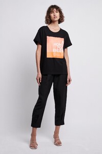 S7-20RE1366_Adopt_Change_Tee_Black-20681-Aje-1829.jpg