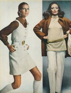 Stern_US_Vogue_January_15th_1969_03.thumb.jpg.21db171a0345cafb0757dbc295f67e13.jpg