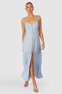 The-Wolf-Gang-Farah-Maxi-Dress-Sky-006.thumb.jpg.4d69fe0939447963aecd9bac0580197a.jpg
