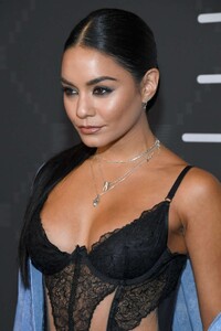 Vanessa-Hudgens-at-Savage-X-Fenty-Show-6.jpg