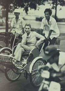 Vietnam_Weber_US_Vogue_June_1996_07.thumb.jpg.d1ff550e57b11ecc501d734d9f010a25.jpg