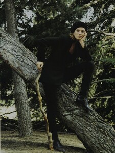 Woods_Maser_US_Vogue_November_1992_04.thumb.jpg.a1b56bf6f0b5c0c745bf4f3f76eff906.jpg