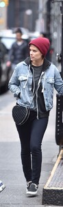 kate-mara-urban-style-out-in-soho-new-york-city-5-1-2016-2.jpg
