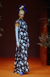 1086205451_ChristianLacroixCoutureSpring1996(7).thumb.jpg.9f432df99065c0328e5f772b6f427616.jpg