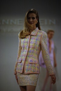 1332305161_anne-klein-ss-1992(3).thumb.jpg.3d3e903b260a7817d0f4bd913a518fbe.jpg