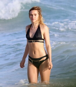 suki_waterhouse_08 (1).jpg