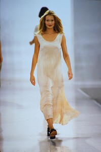 765322285_dkny-ss-1994(2).thumb.jpg.ee1ff17ac5fdce7a68da0580a8a4db91.jpg