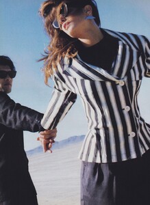 Maser_US_Vogue_May_1988_01.thumb.jpg.83fabaaa4dd123afd91496baf30ae71c.jpg